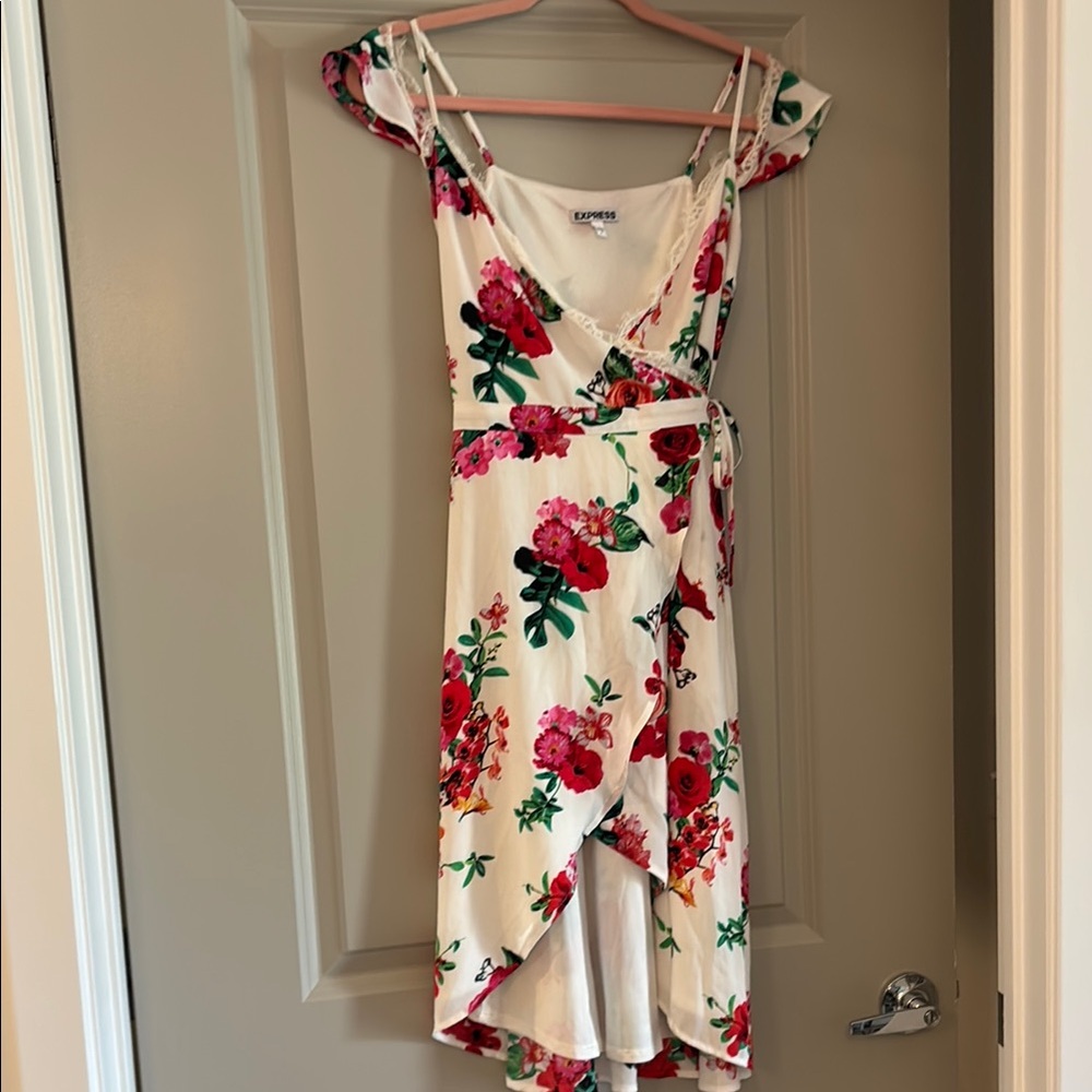 Floral Wrap Dress in White and Red